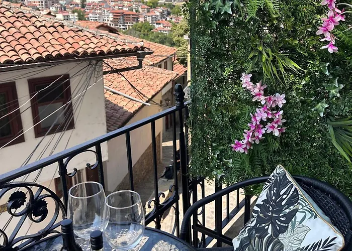 Tsar Kaloyan With Balcony & View Apartment Veliko Tarnovo